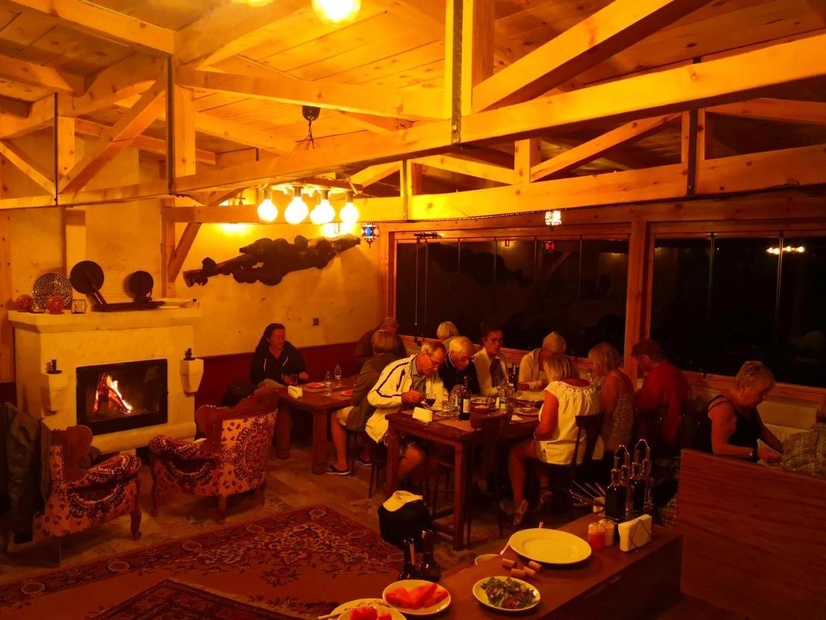 Larissa Cave Hotel Nevşehir Bagian luar foto