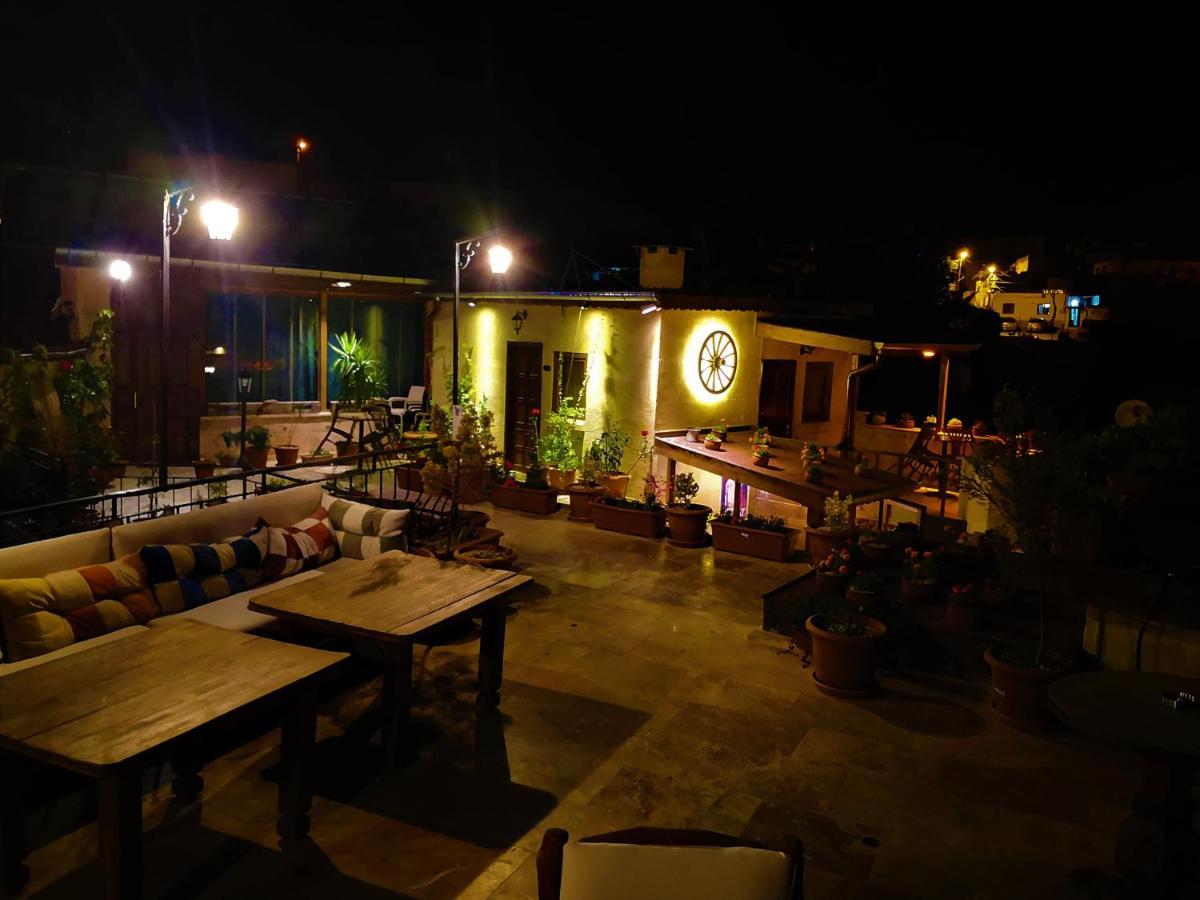 Larissa Cave Hotel Nevşehir Bagian luar foto