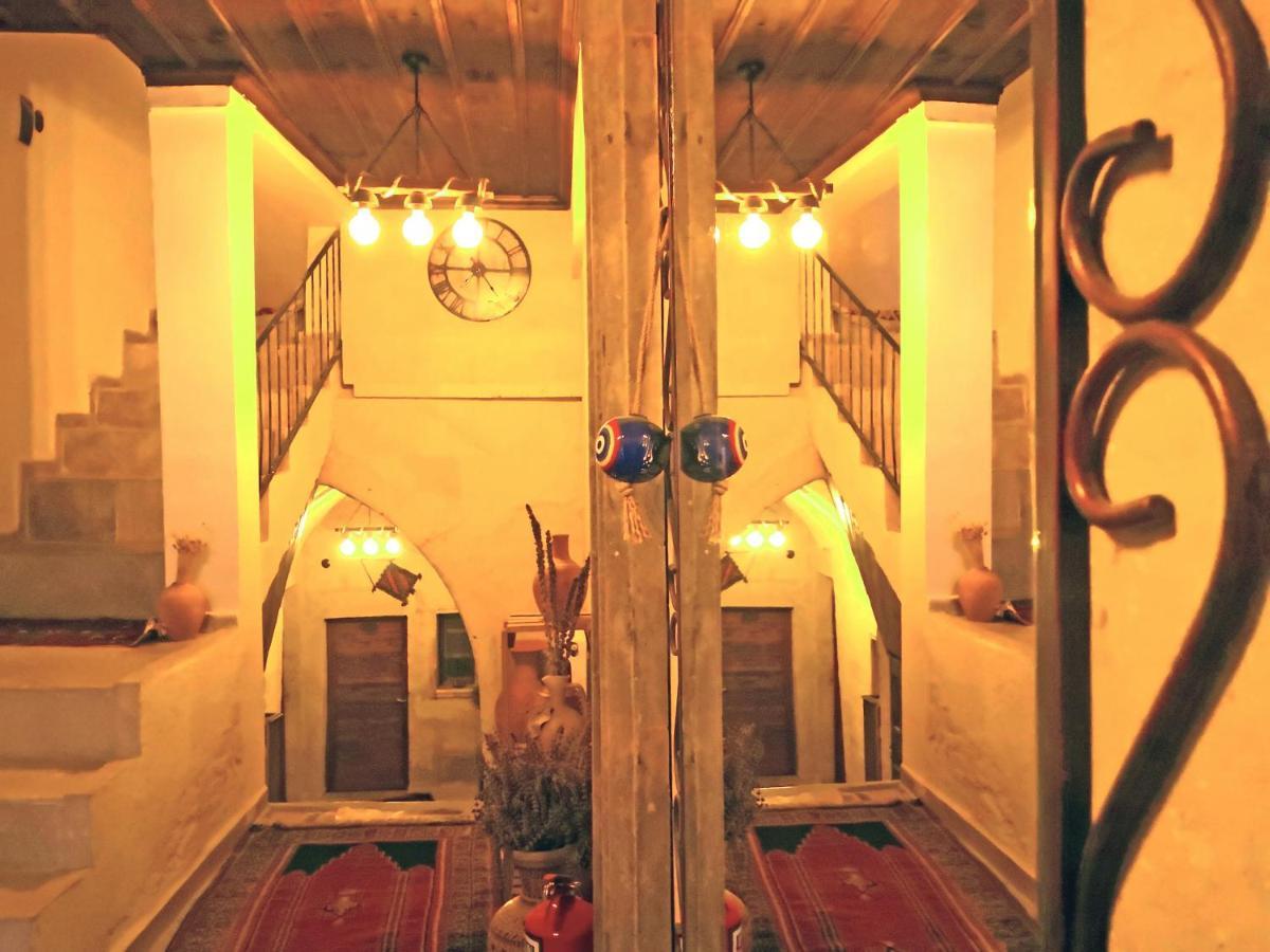 Larissa Cave Hotel Nevşehir Bagian luar foto