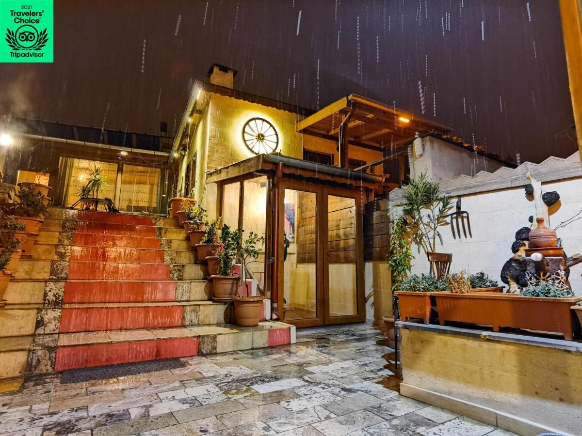 Larissa Cave Hotel Nevşehir Bagian luar foto
