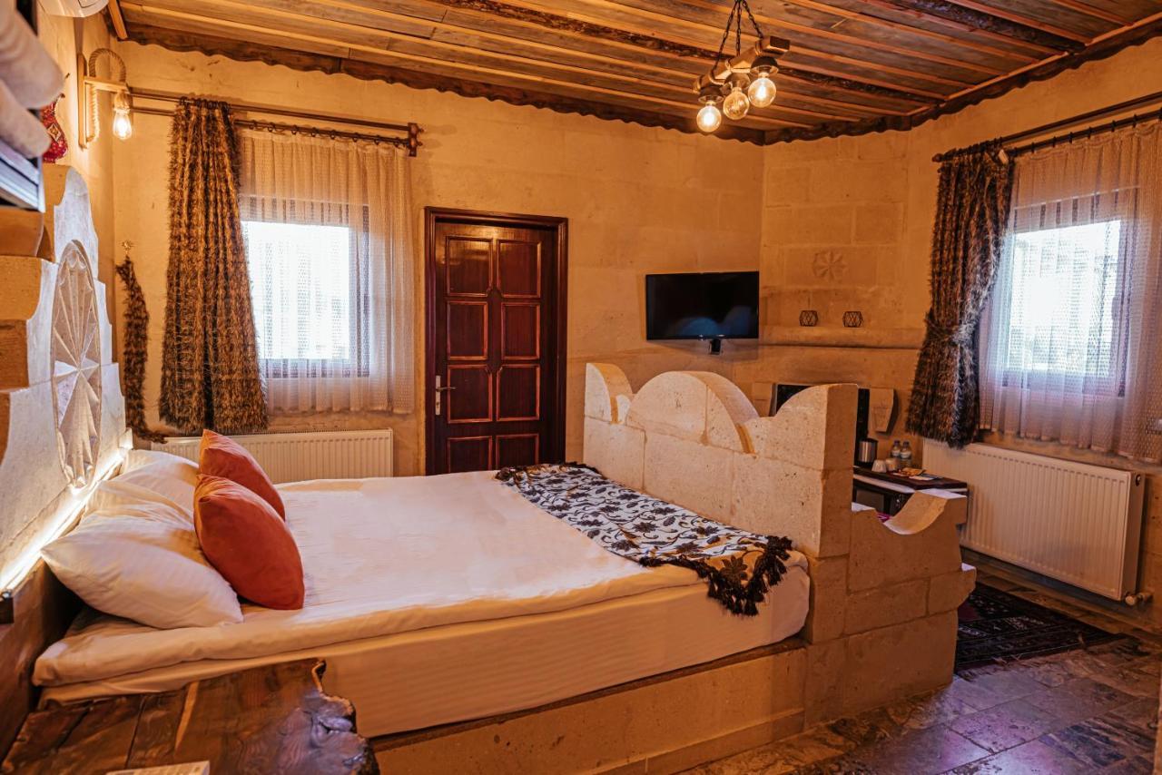 Larissa Cave Hotel Nevşehir Bagian luar foto