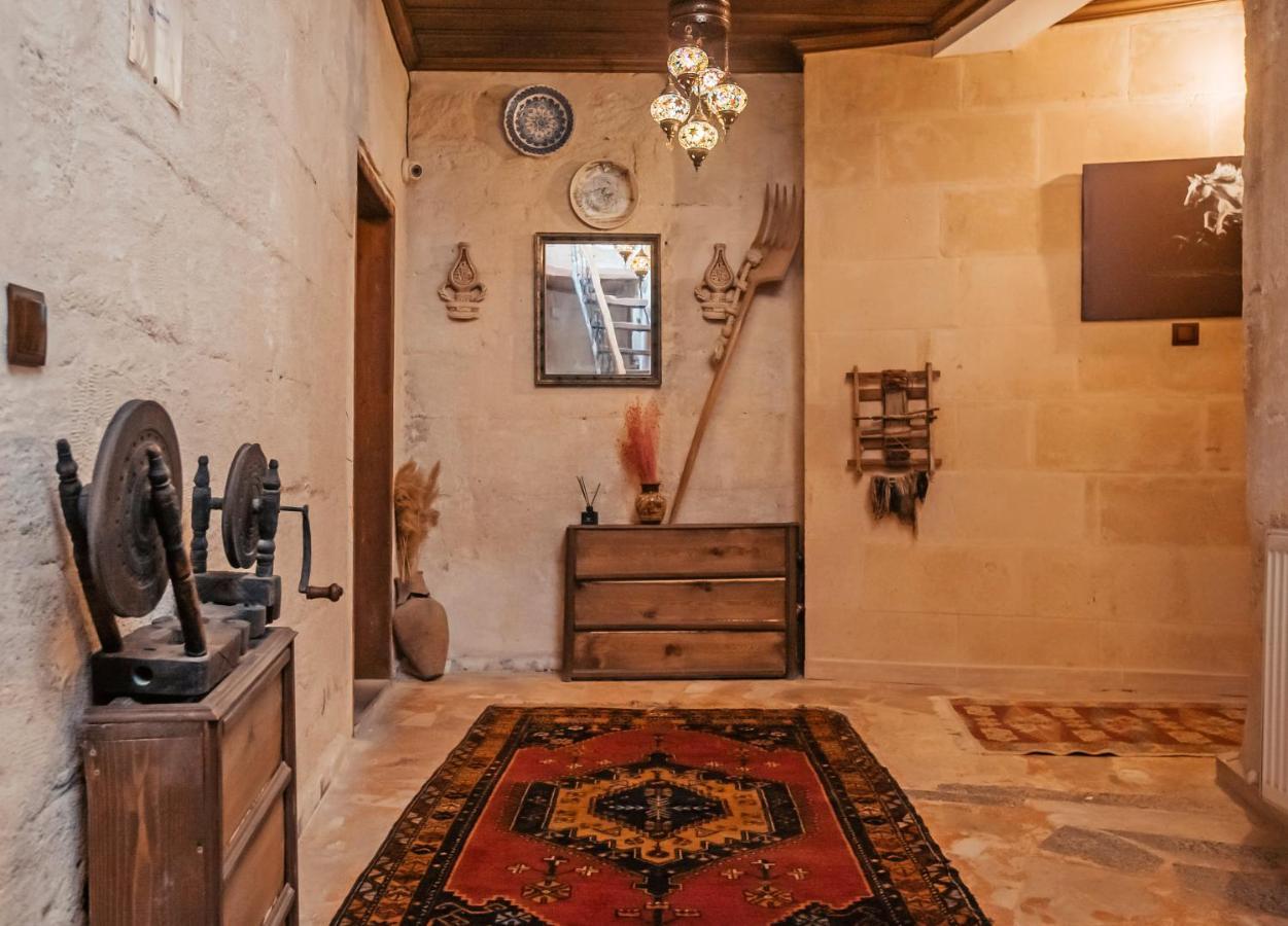 Larissa Cave Hotel Nevşehir Bagian luar foto